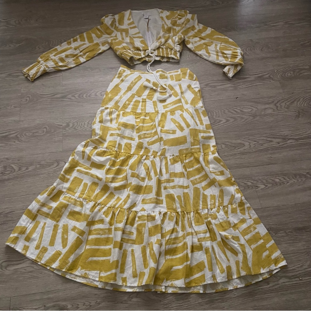 House of Harlow 1960 2 piece skirt set - Size Smalll